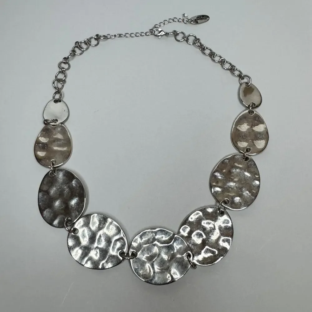 VNTG Jules B. Silver Tone Hammered Disc Bib Statement Necklace Graduated Collar